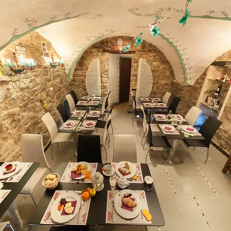 Muntaecara Diffuso 3* 아프리칼레