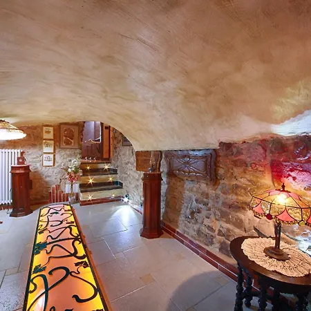 Muntaecara Diffuso Apricale